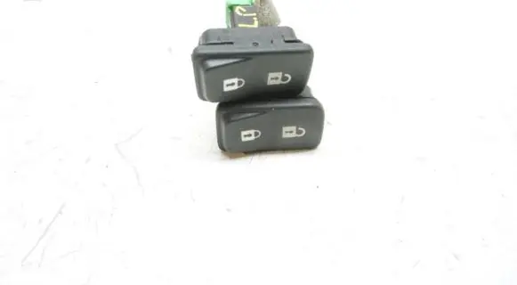 Volvo V50 Central locking switch button 30669958