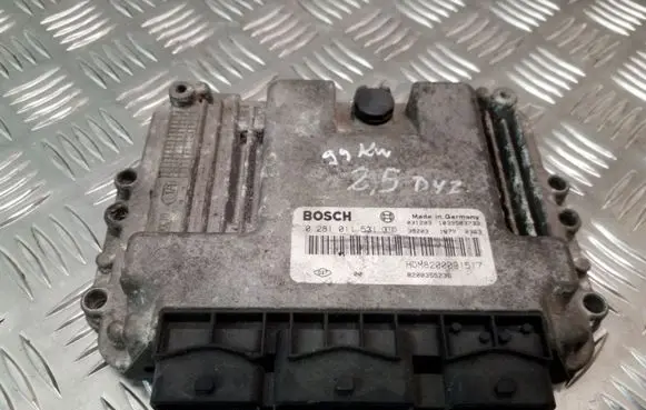 Opel Vivaro Engine control unit/module 0281011531 8200355236 1039S03733