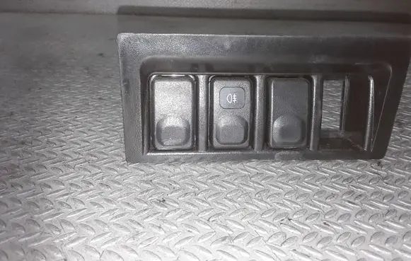 KIA Sportage Fog light switch 