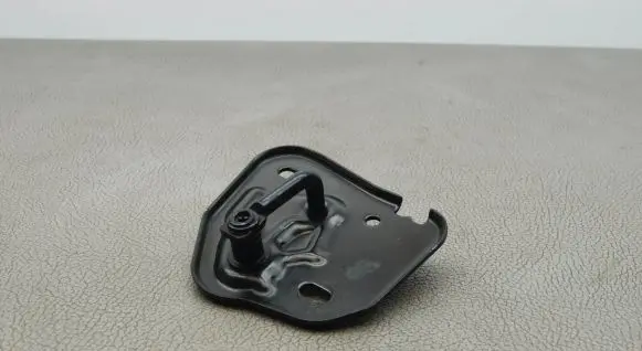 Audi A7 S7 4K8 Engine bonnet/hood lock/latch loop/hook 4G0823186