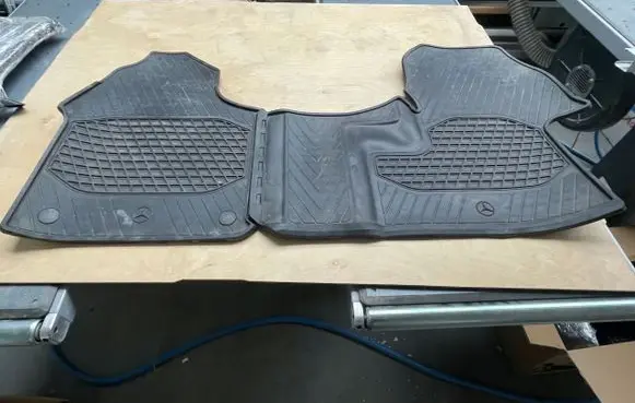 Mercedes-Benz Sprinter W907 W910 Car floor mat set A9076805601