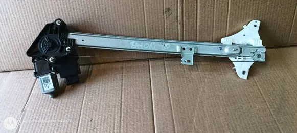 Hyundai Bayon Front door window regulator with motor 82450Q0010