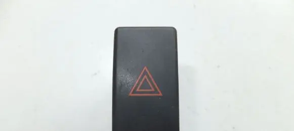 Toyota Avensis T250 Hazard light switch 157963 TR9503