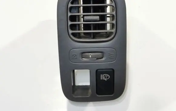 Nissan King Cab, Navara Dashboard side air vent grill/cover trim E5295161500 68761