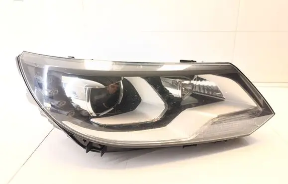 Volkswagen Tiguan Headlight/headlamp 5N1941752 8K0941597E