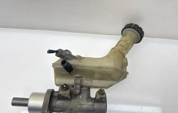 Nissan Micra Master brake cylinder 