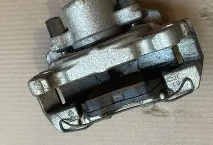 Volkswagen Jetta VII Rear brake caliper SK582T