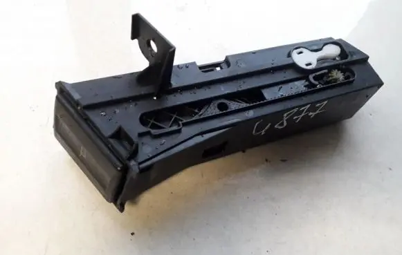 Ford Mondeo Mk III Cup holder 1s7113564a