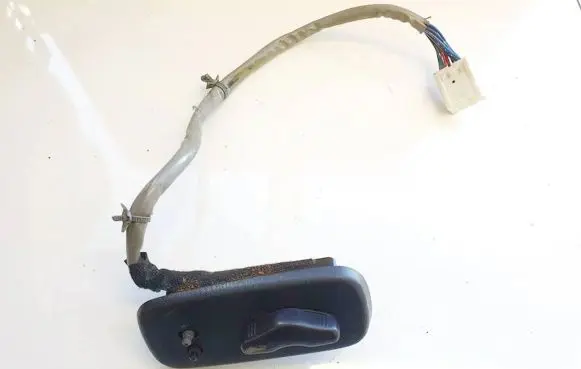 Nissan Primera Seat control switch 