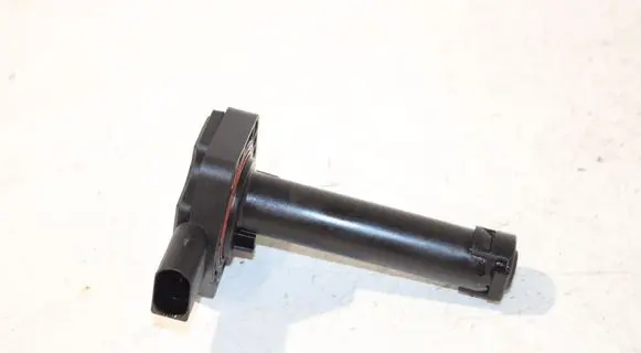 BMW 5 E60 E61 Oil level sensor 7567723