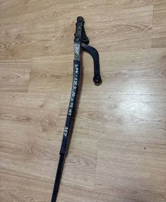 BMW 5 E39 Front wiper blade arm 61618209 61618361