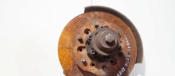 Nissan Terrano Front wheel hub