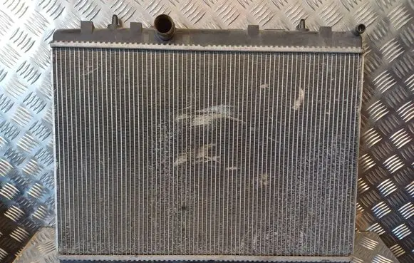 Citroen C5 Coolant radiator P9657576780