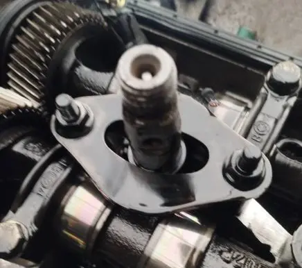 Audi A6 S6 C5 4B Fuel injector