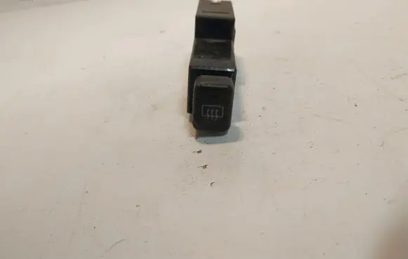 Toyota Hiace (H200) Windscreen/window heater switch 156635