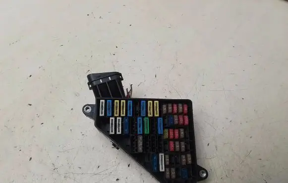 Seat Ibiza III (6L) Fuse module 6Q0941828B