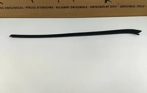 Volkswagen PASSAT B8 Windshield trim 3G0854328 3G0854328D 3G0854328B