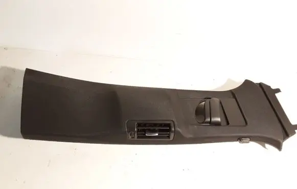 Volvo XC60 Seat belt trim 31426884
