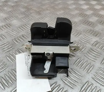 Volkswagen Polo V 6R Tailgate/trunk/boot lock/catch/latch 6R0827505B