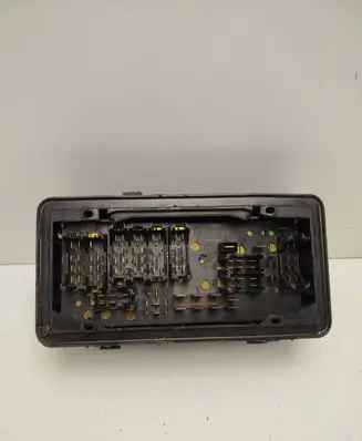 Audi 80 90 B2 Fuse module 443941822 896178