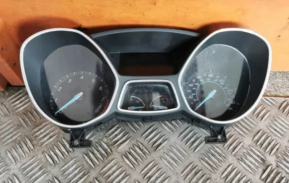 Ford Focus Speedometer (instrument cluster) BM5T10849KS