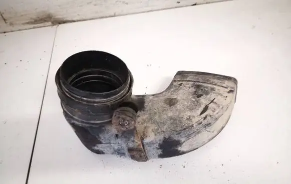 KIA Sportage Air intake hose/pipe 282112e200 28211-2e200