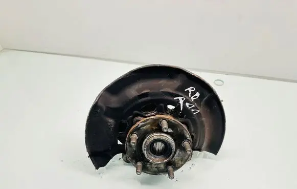 Toyota Auris E180 Front wheel hub 