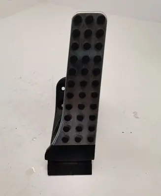 Mercedes-Benz C AMG W205 Accelerator throttle pedal A2053000104