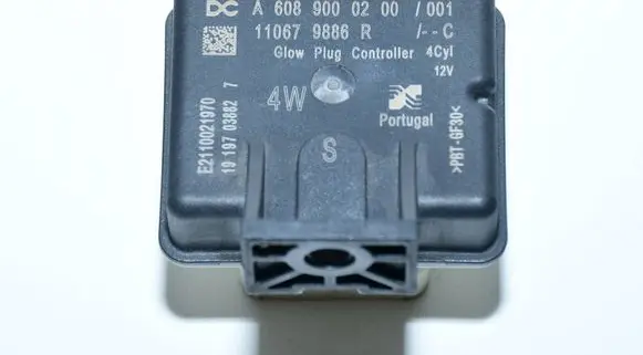 Renault Megane IV Glow plug pre-heat relay 110679886R A6089000200