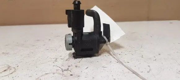 Audi A4 S4 B8 8K Turbo solenoid valve 1K0906283A
