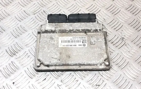 Audi A3 S3 8P Engine control unit/module 06A906033EH 5WP4043502 SJ8F404