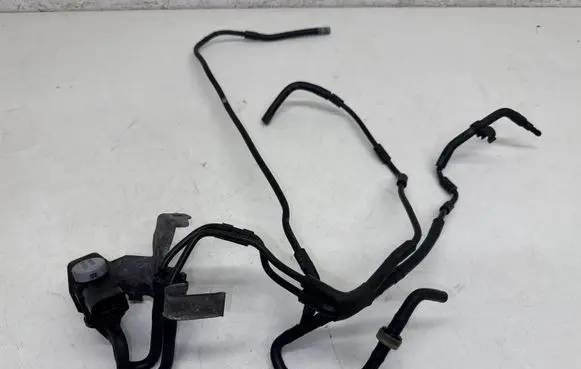 Volkswagen PASSAT B7 Valve vacuum 03L131051BH