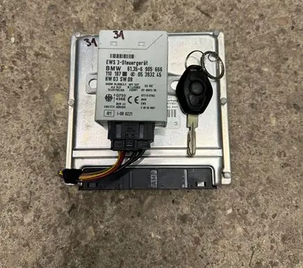 BMW 5 E39 Engine ECU kit and lock set 7789376 6905666