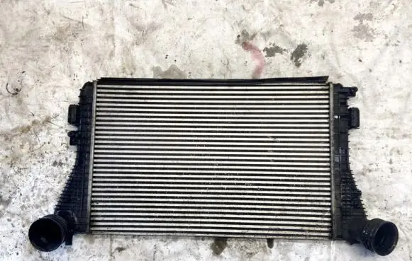 Volkswagen Golf V Intercooler radiator 1K0145803