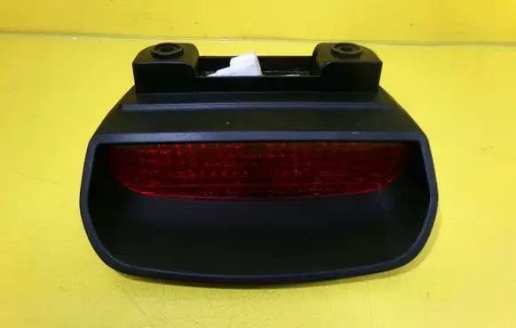 Hyundai Matrix Third/center stoplight 92750170