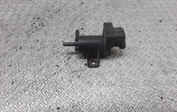 Renault Espace III Vacuum valve 7700102545C
