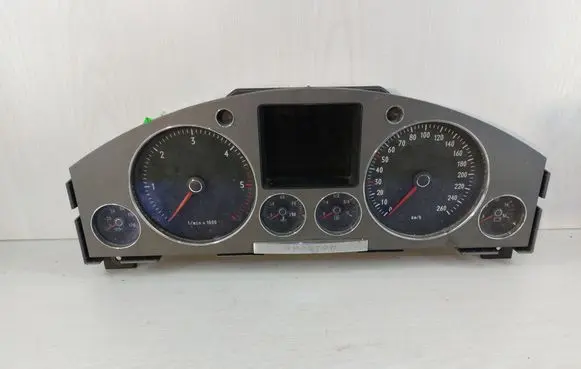 Volkswagen Phaeton Speedometer (instrument cluster) 3D0920882F