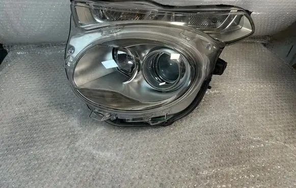 Citroen C1 Headlight/headlamp 811500H170