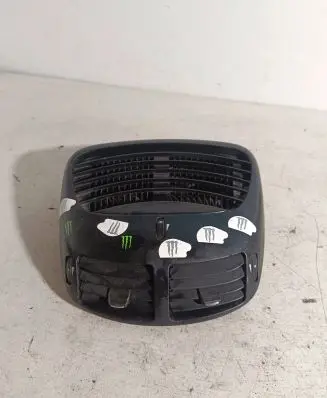 Dash center air vent grill