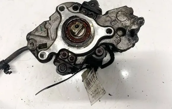 Ford Grand C-MAX Fuel injection high pressure pump 9687959180 9424A050A