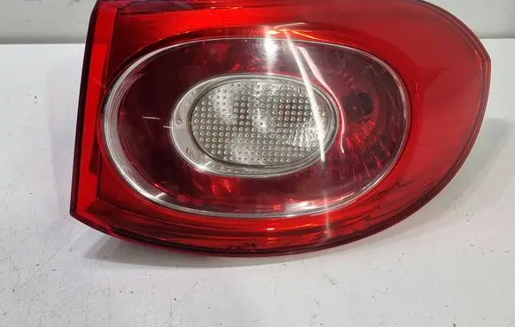 Volkswagen Tiguan Rear/tail lights 5N0945096H 00969102
