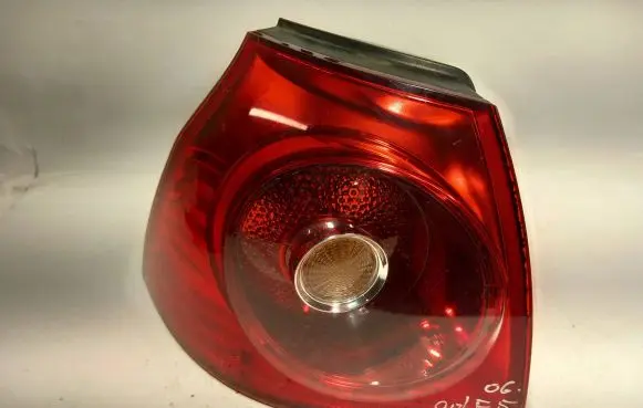 Volkswagen Golf V Rear/tail lights 1K6945095N A01692884 02S28490102