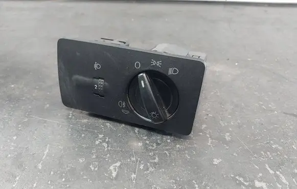 Skoda Fabia Mk1 (6Y) Light switch 6Y1941531K