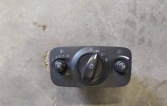 Ford Mondeo MK IV Light switch