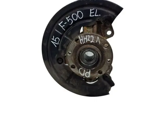 Fiat 500E Front wheel hub 