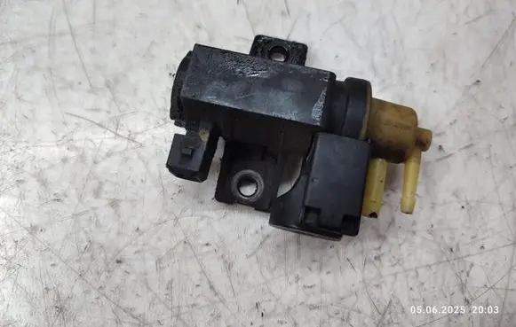 Nissan X-Trail T32 Turbo solenoid valve 8200790180