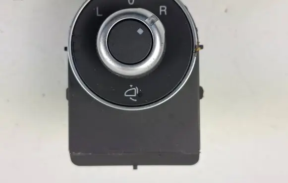 Alfa Romeo Stelvio Wing mirror switch 01561181990 00204 08618