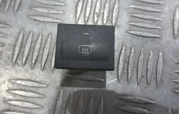 Ford Focus Windscreen/window heater switch 3M5T188621AB