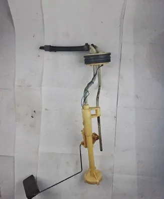 Volkswagen PASSAT B3 Fuel level sensor 333919051D 8243118