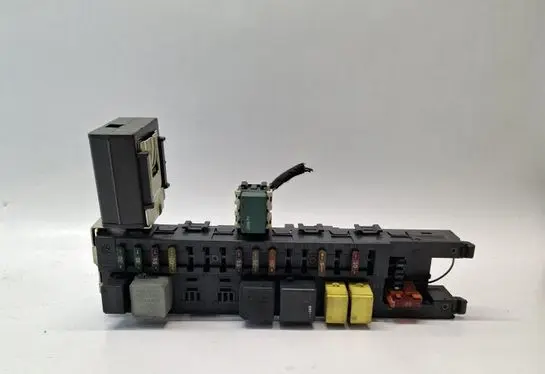 Mercedes-Benz CLK A209 C209 Fuse module A2095450701 A2118209126